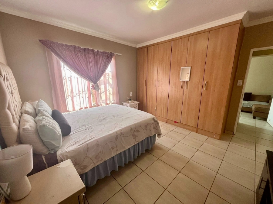 2 Bedroom Property for Sale in Meiringspark North West